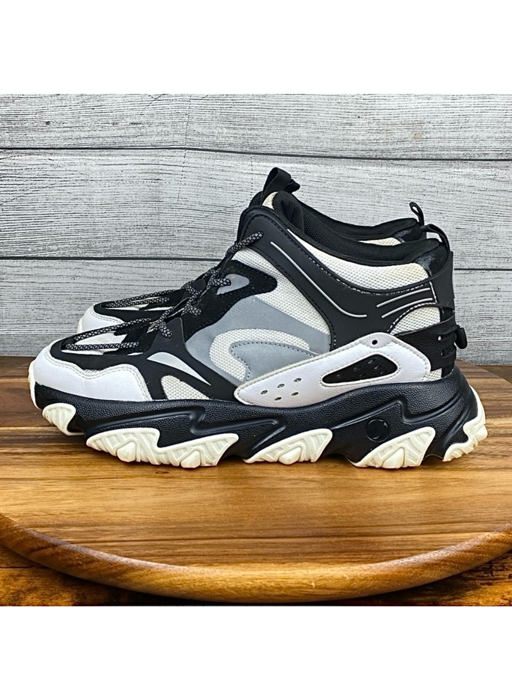 Javi Connect Black White Mid Top Chunky Sneaker Men’s Shoe Size 10
